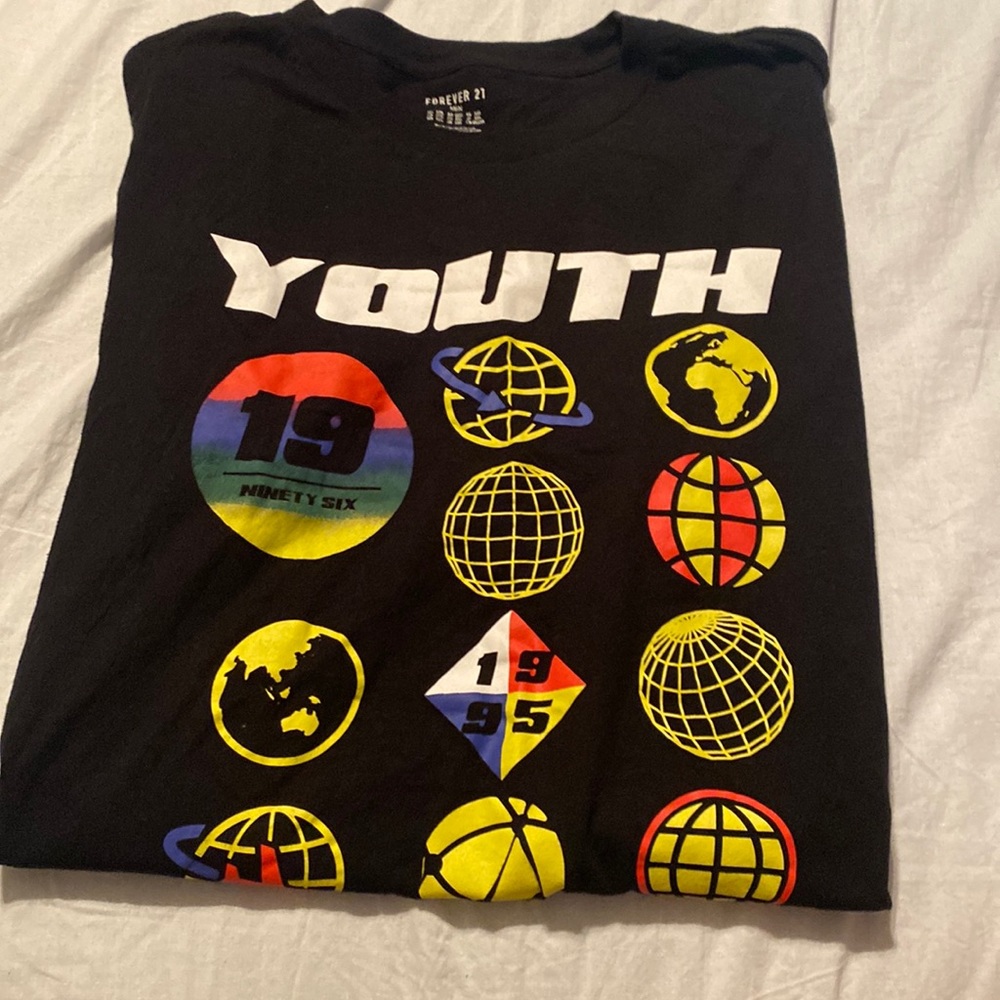 YOUTH black t-shirt